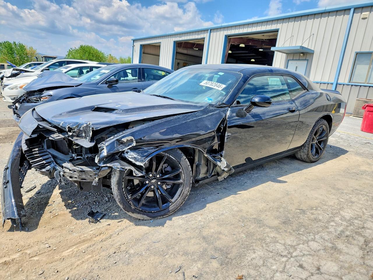 2017 Dodge Challenger R/T, VIN 2C3CDZBT2HH648884 — Front end