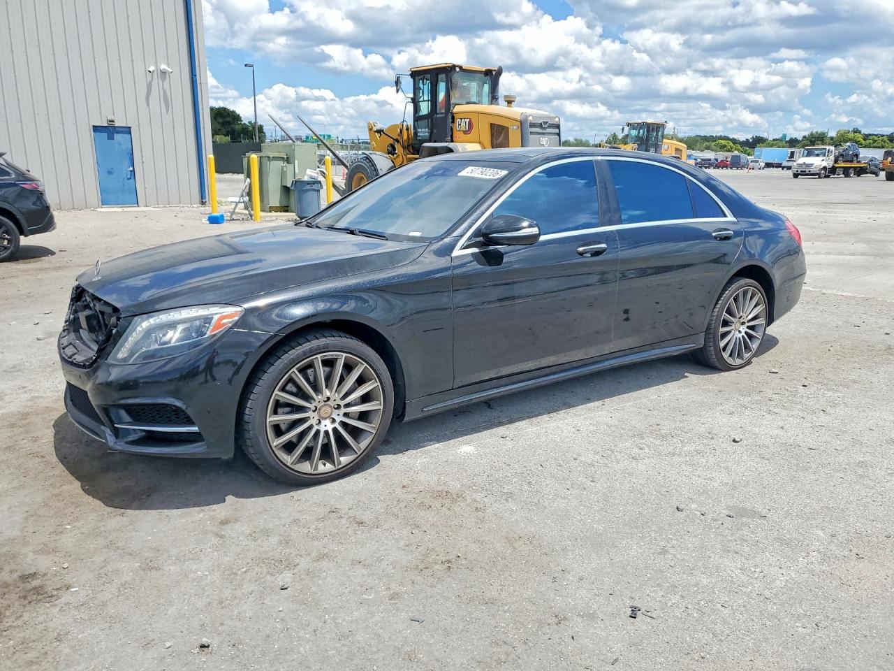 2015 Mercedes-Benz S 550, VIN WDDUG8CB7FA148034 — Front end