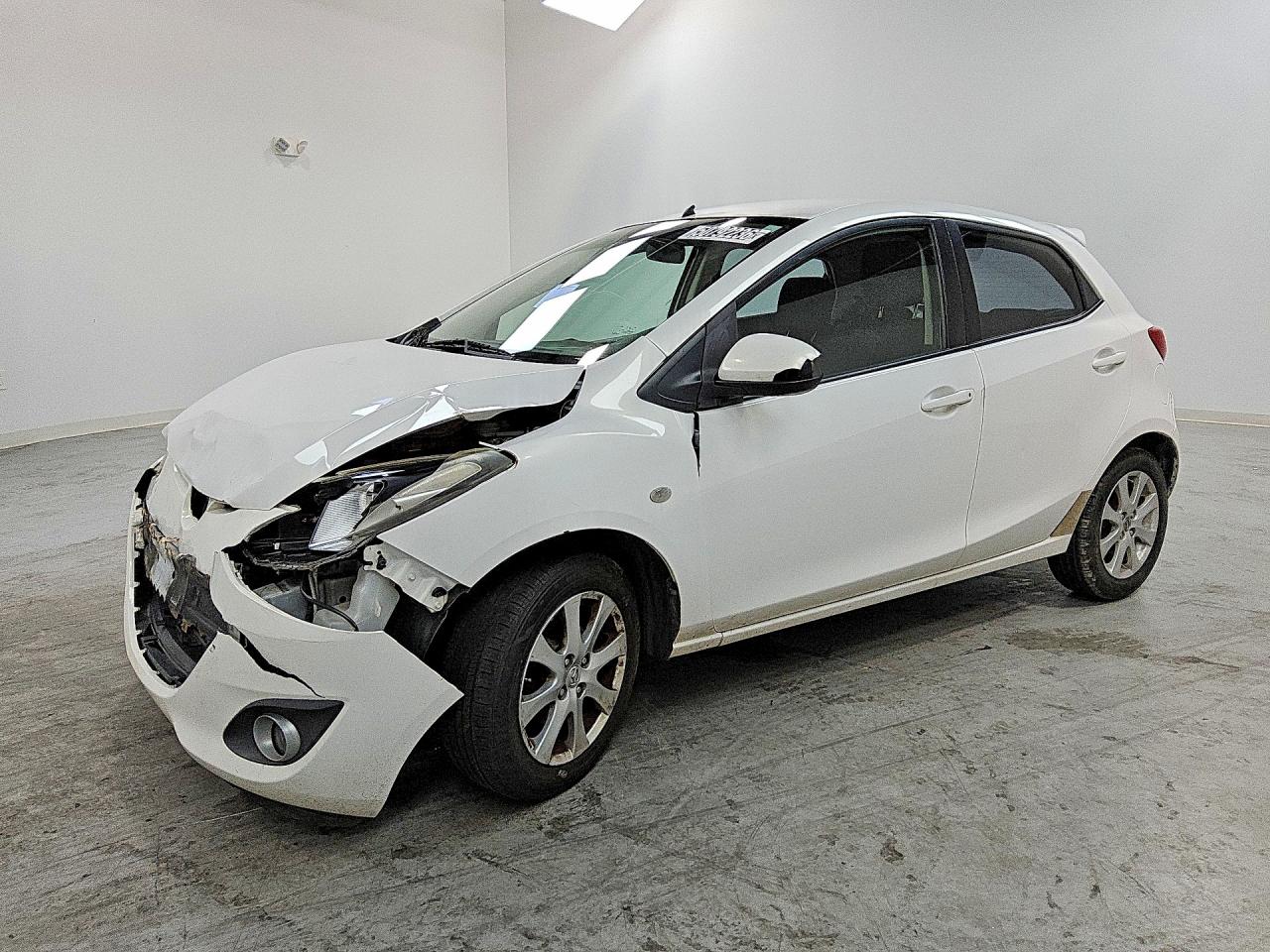 2011 Mazda 2 Touring, VIN JM1DE1HY9B0102998 — Front end