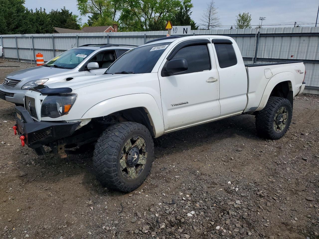 2005 Toyota Tacoma PreRunner, VIN 5TETU62NX5Z134020 — Front end