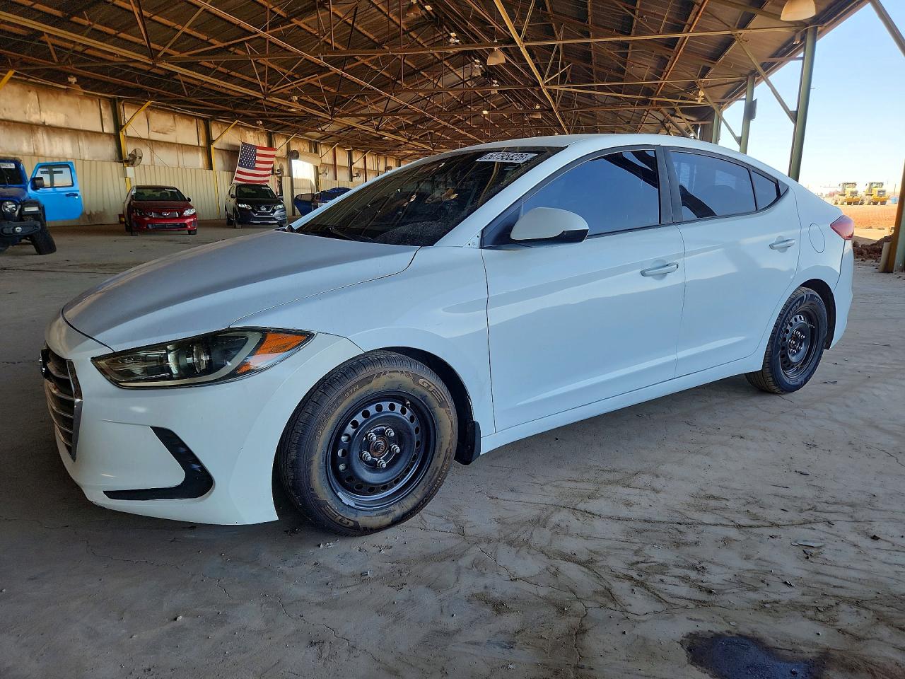2018 Hyundai Elantra SE, VIN 5NPD74LF4JH303114 — Minor dents and scratches