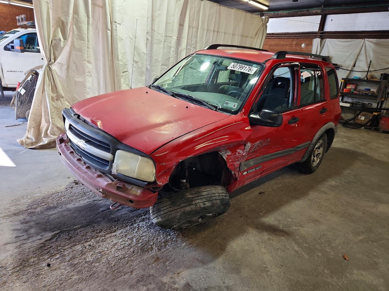 2003 Chevrolet Tracker ZR2, VIN 2CNBJ734636938525 — Перед