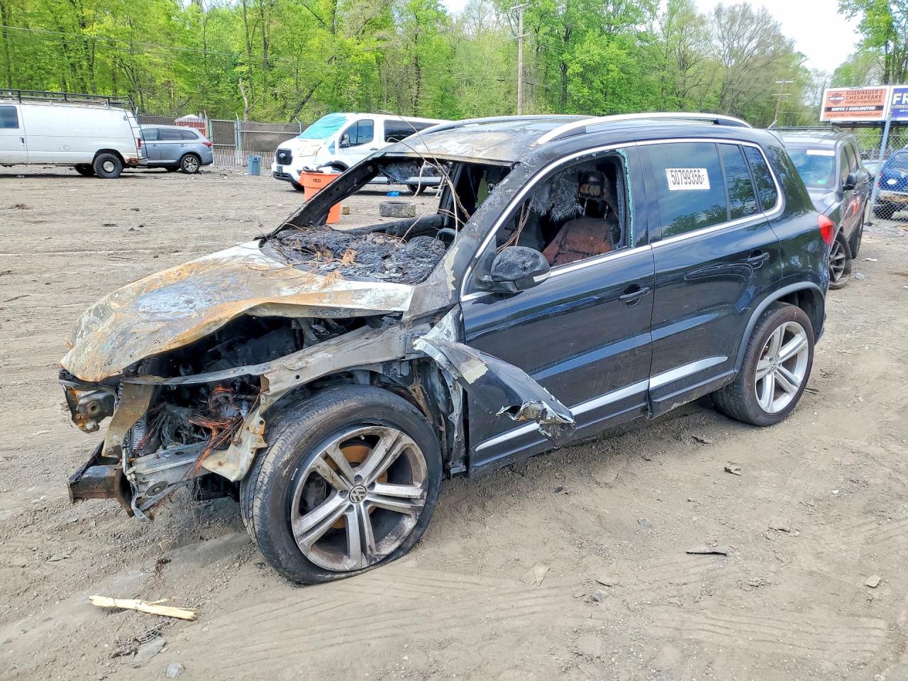 2016 Volkswagen Tiguan SEL, VIN WVGBV7AX9GW016313 — Пожар