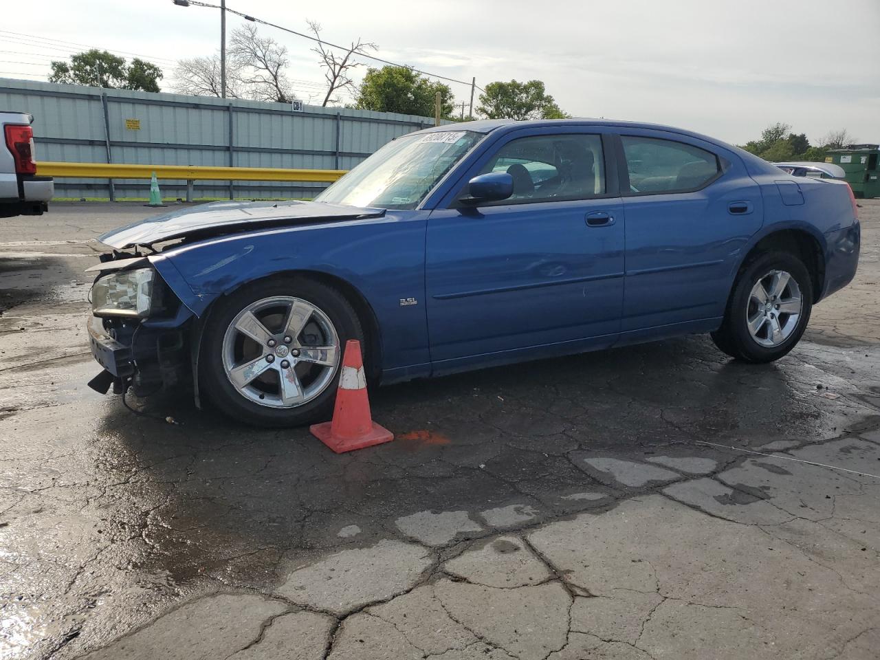 2010 Dodge Charger SXT, VIN 2B3CA3CV6AH172213 — Front end