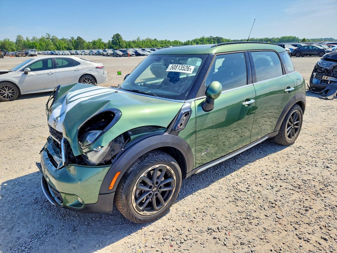 2015 MINI Countryman S, VIN WMWZC5C59FWP43097 — Front end