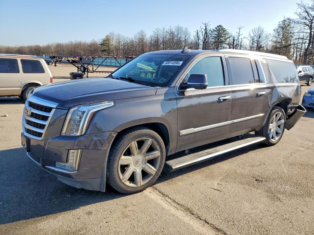 2015 Cadillac Escalade ESV Premium, VIN 1GYS4TKJXFR651347 — Rear end