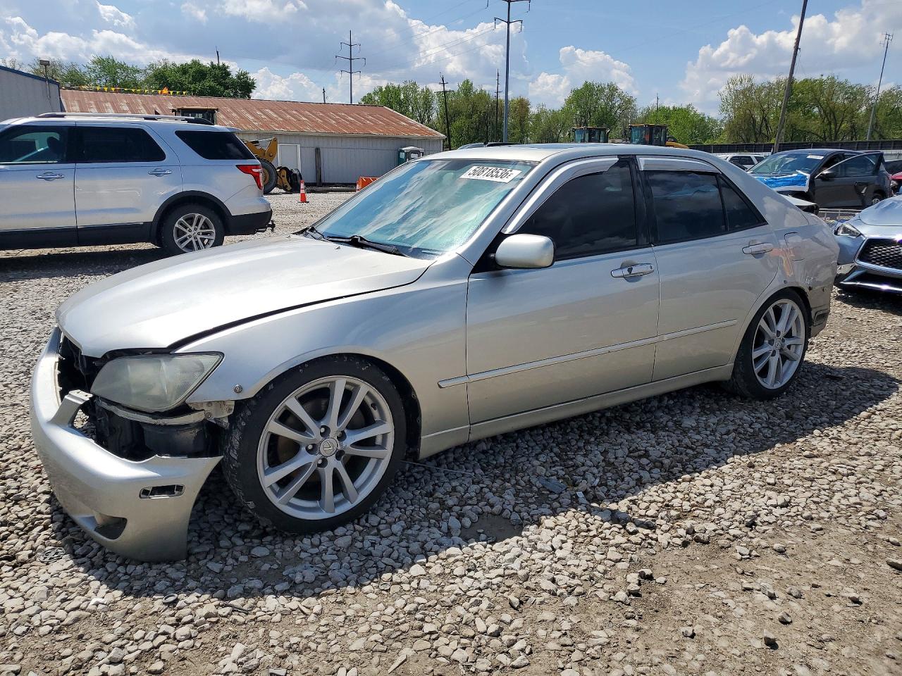 2003 Lexus IS 300/350, VIN JTHBD192230069962 — Перед