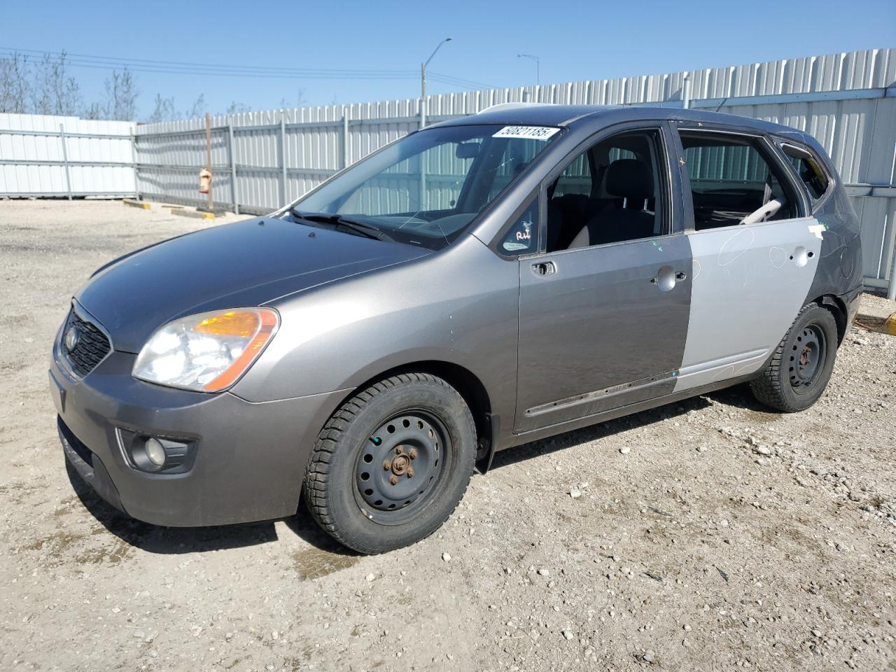 2011 Kia Rondo, VIN KNAHH8C81B7363233 — Side