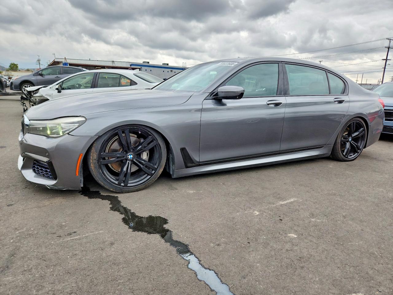 2016 BMW 7 Series 740i, VIN WBA7E2C57GG547607 — Фото с аукциона