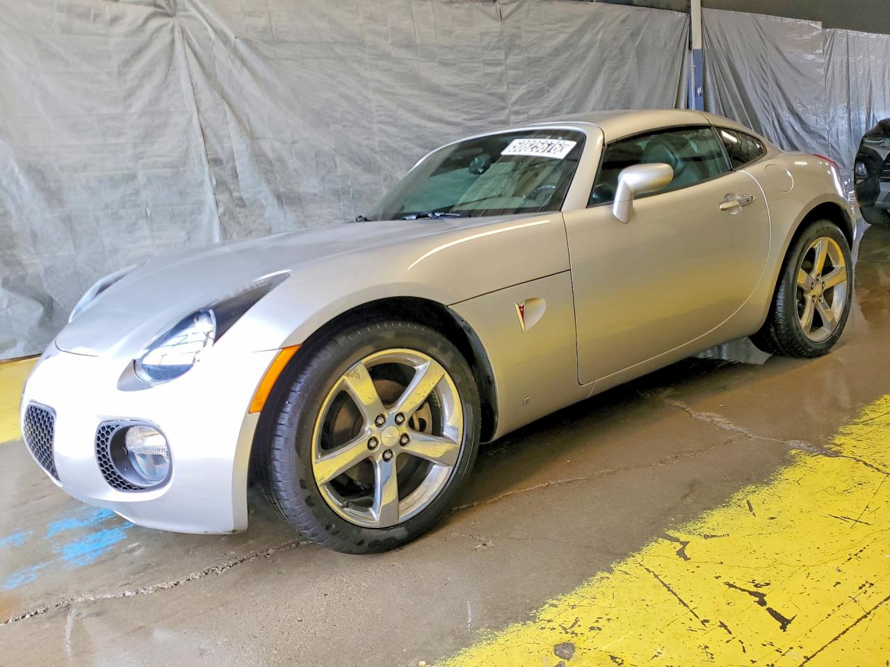 2009 Pontiac Solstice, VIN 1G2MG25X89Y001057 — Front end