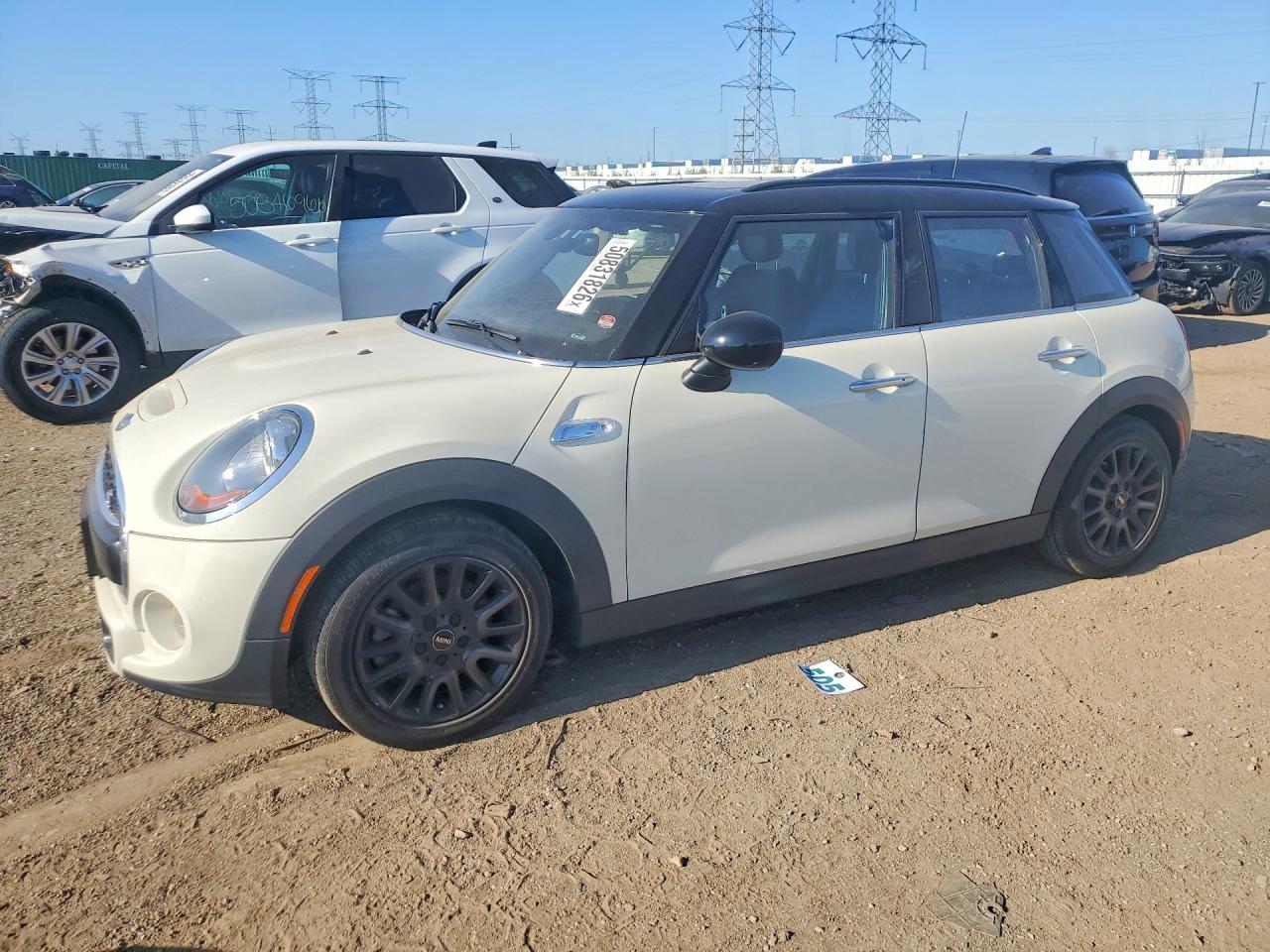 2017 MINI Hardtop 4 Door Cooper S, VIN WMWXU3C59H2D31686 — Крыша