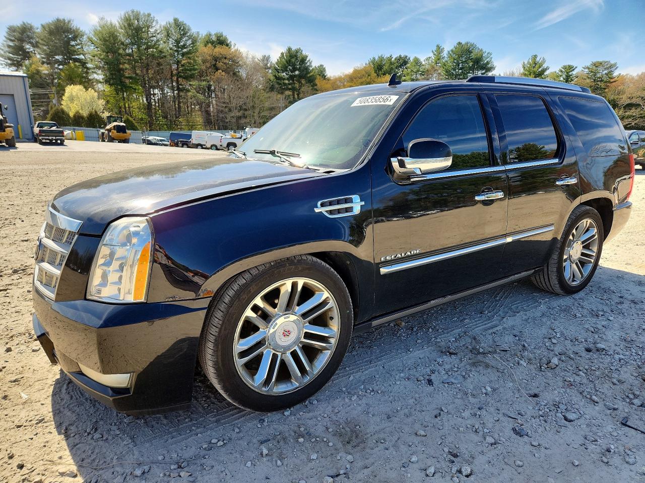 2010 Cadillac Escalade Platinum Edition, VIN 1GYUKDEF7AR257745 — Mechanical
