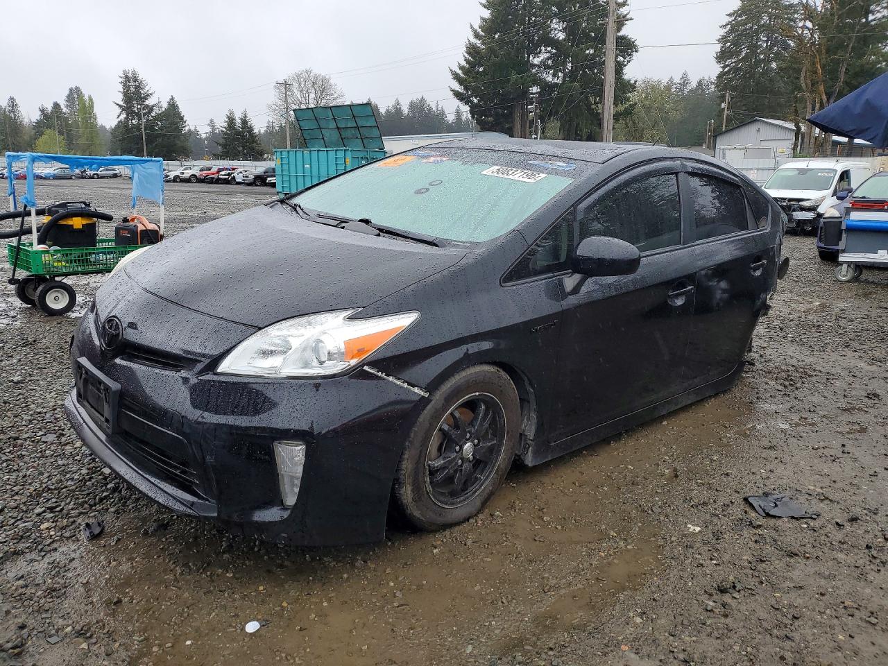 2015 Toyota Prius Two, VIN JTDKN3DU3F0422345 — Rear end