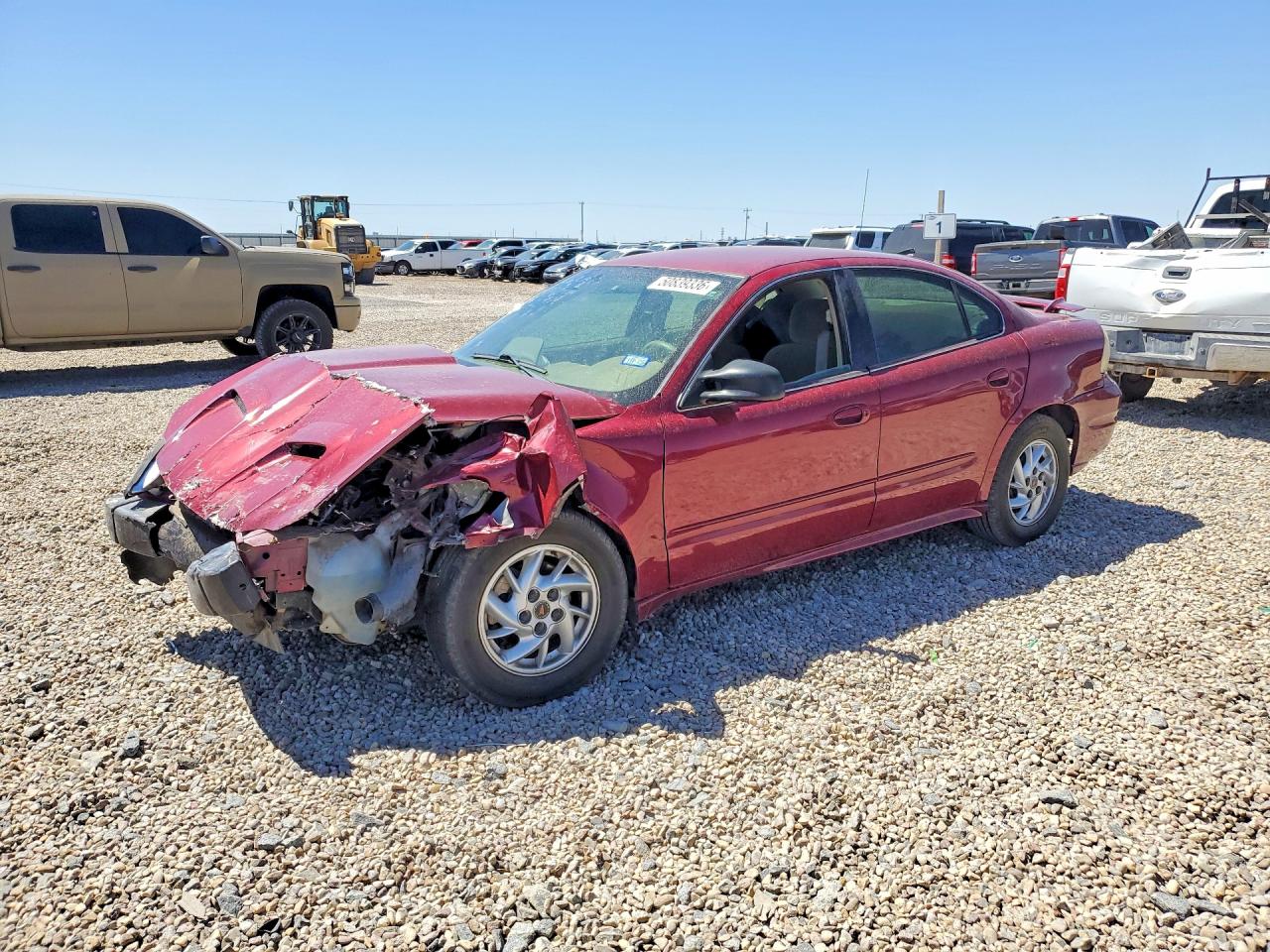 2005 Pontiac Grand Am SE, VIN 1G2NE52E45M186949 — Front end
