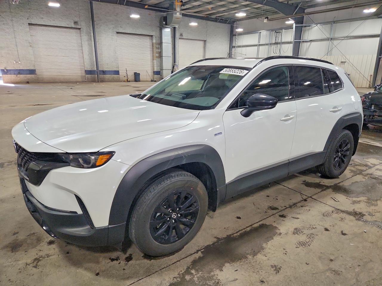 2025 Mazda CX-50 Hybrid Premium Package, VIN 7MMVAADW6SN137747 — Rear end