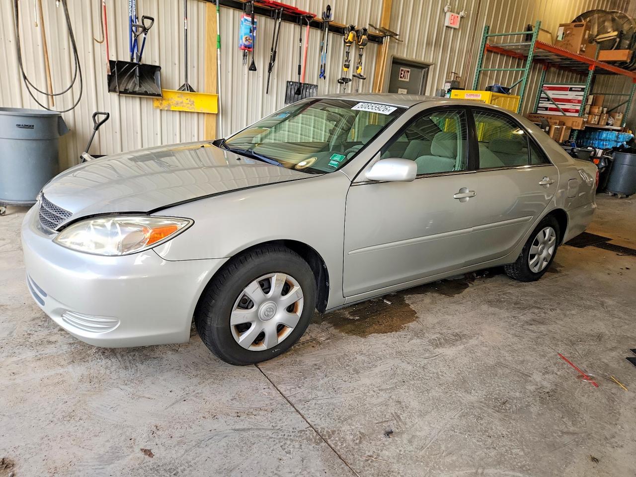 2003 Toyota Camry LE, VIN 4T1BE32K83U241212 — Front end