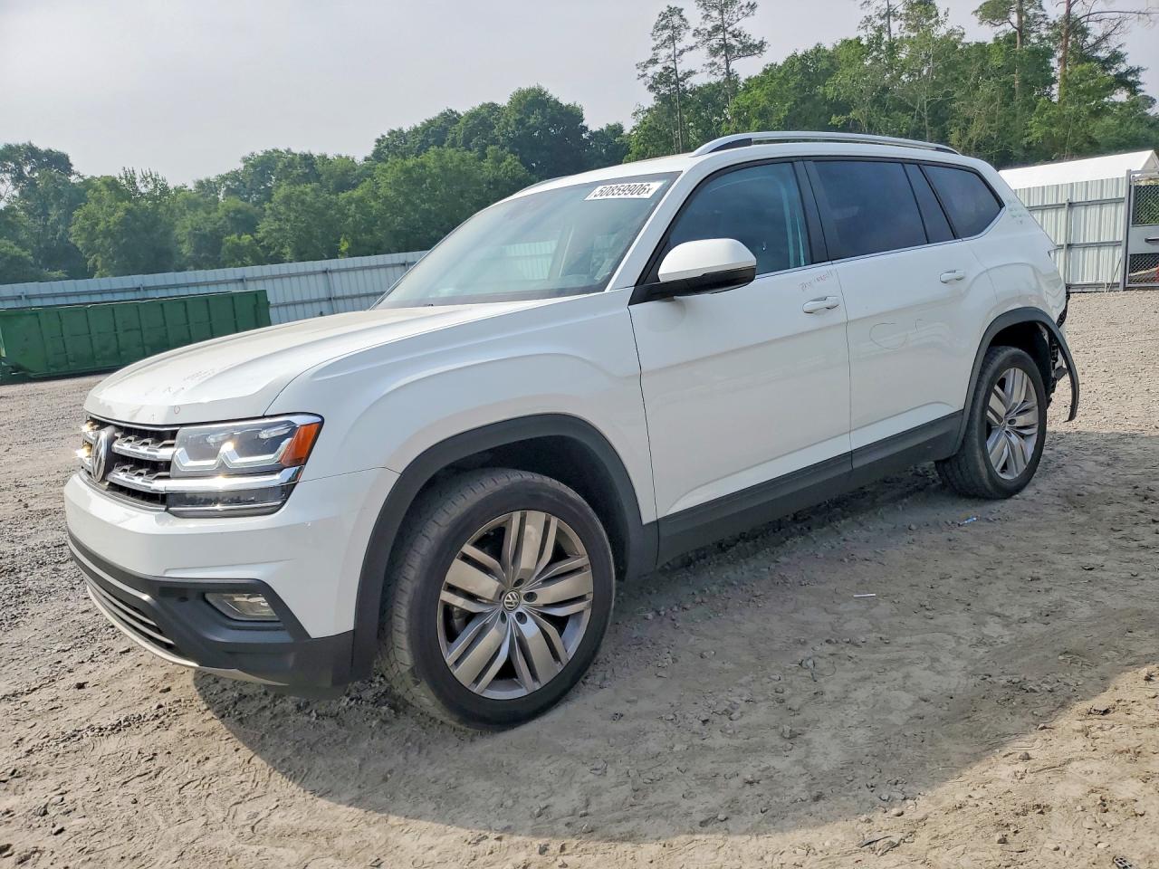 2019 Volkswagen Atlas SE, VIN 1V2UR2CA2KC615544 — Зад