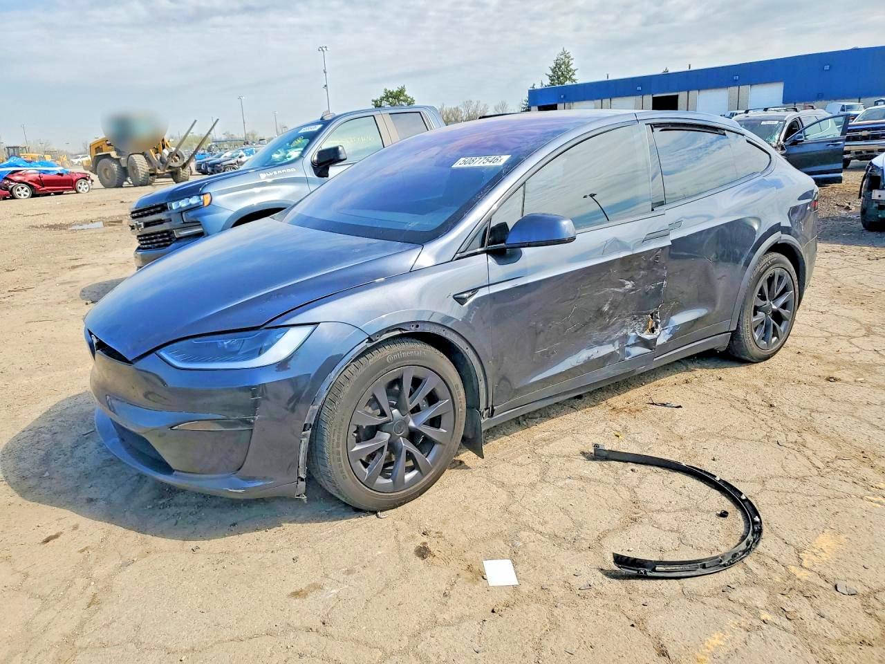 2024 Tesla Model X, VIN 7SAXCDE57RF447587 — Side