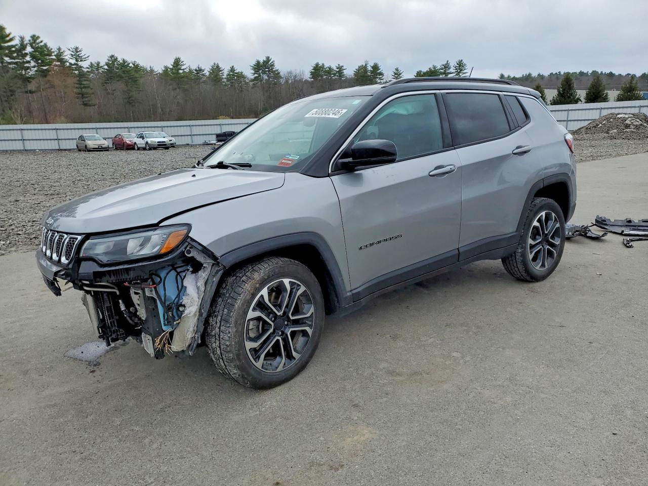 2024 Jeep Compass Limited, VIN 3C4NJDCN7RT594930 — Front end