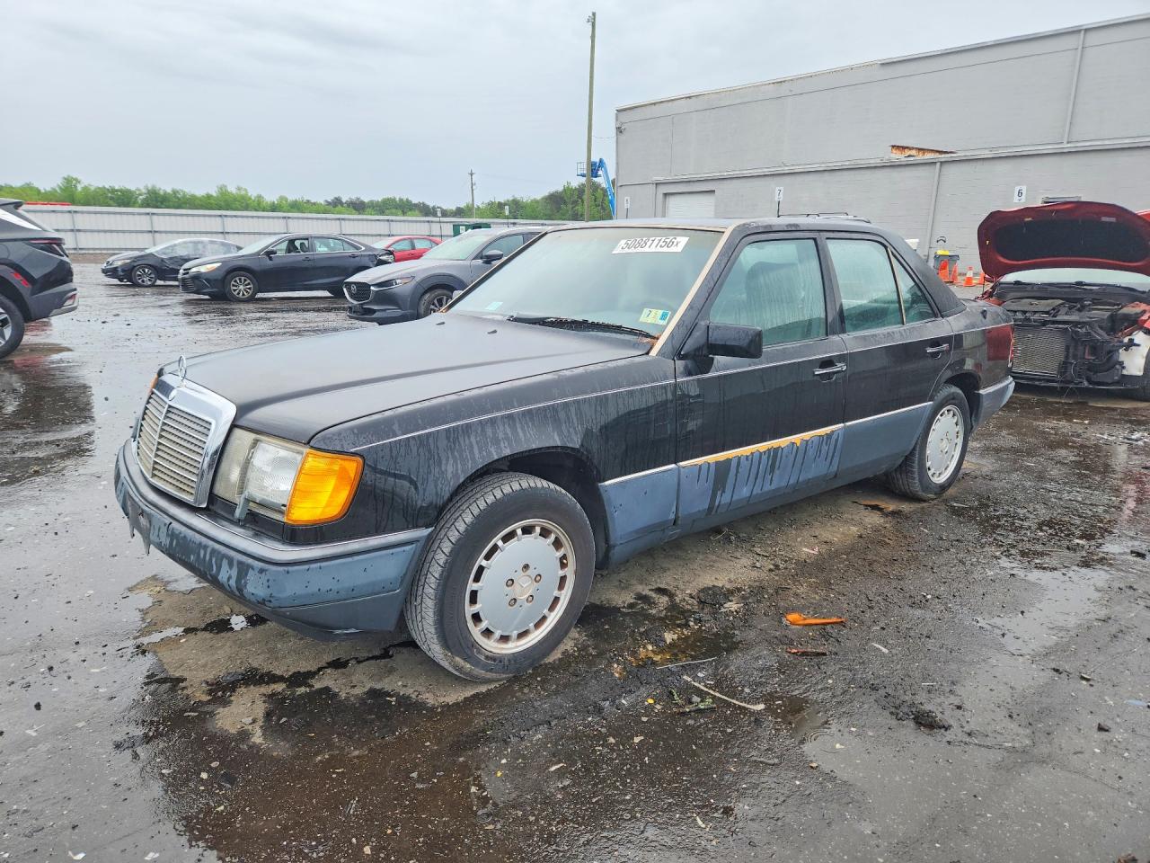 1990 Mercedes-Benz 300 E, VIN WDBEA30D3LB094258 — Minor dents and scratches