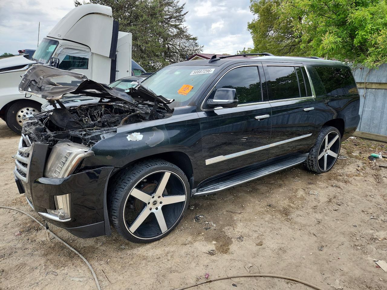 2015 Cadillac Escalade ESV Luxury, VIN 1GYS4SKJ2FR668489 — Engine fire