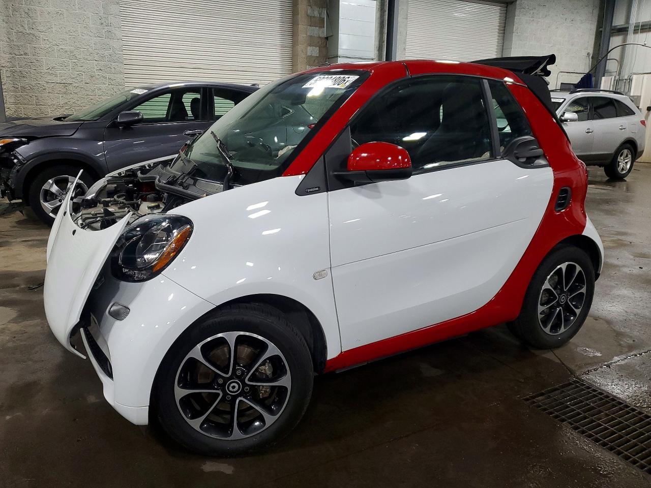 2017 Smart fortwo Passion, VIN WMEFK5DA8HK116892 — Front end