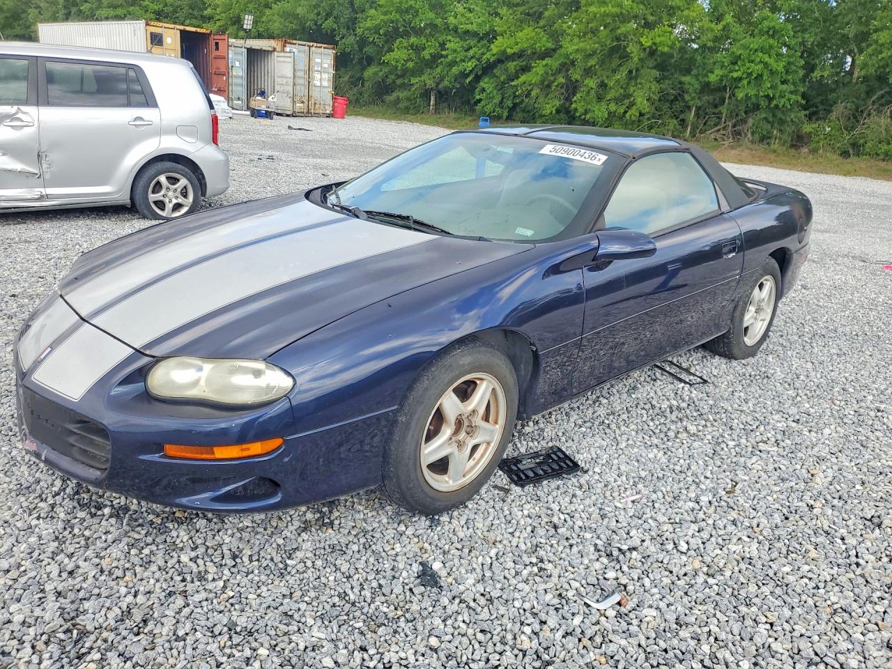2002 Chevrolet Camaro, VIN 2G1FP22K322142675 — Minor dents and scratches
