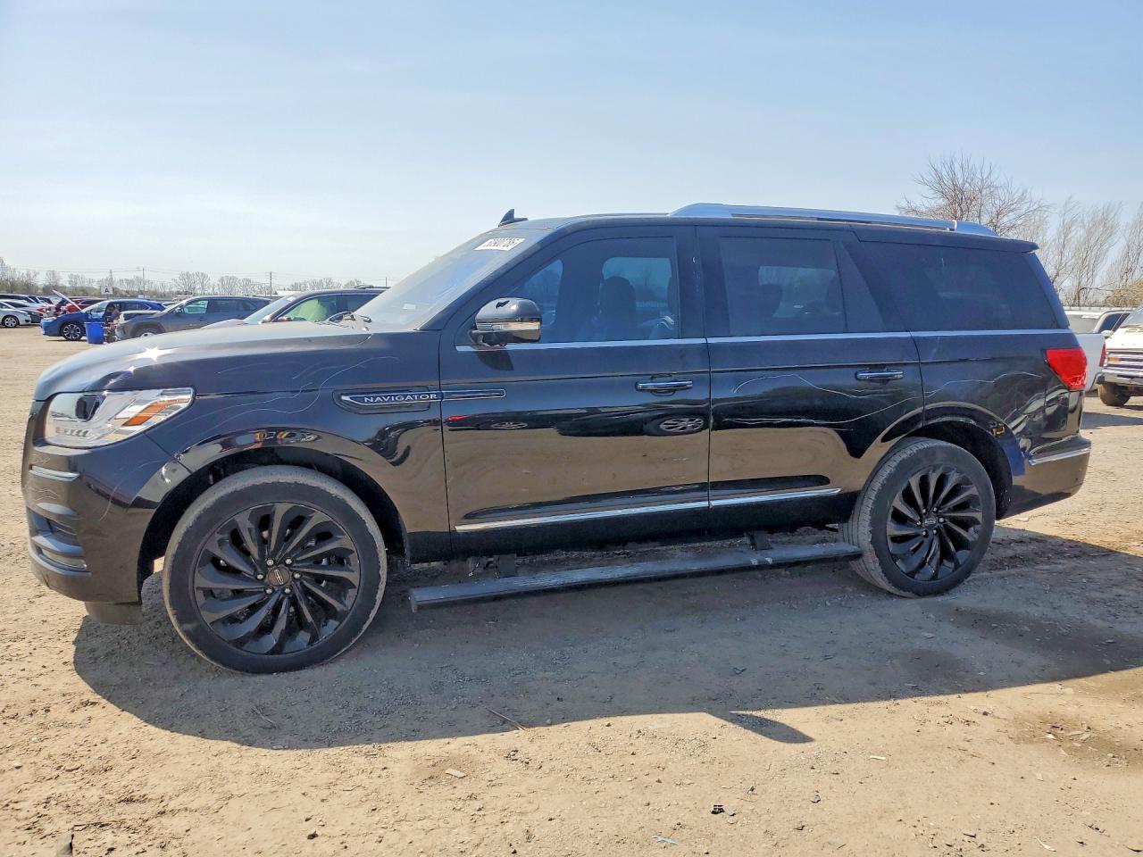 2020 Lincoln Navigator Reserve, VIN 5LMJJ2LT5LEL10938 — Vandalism