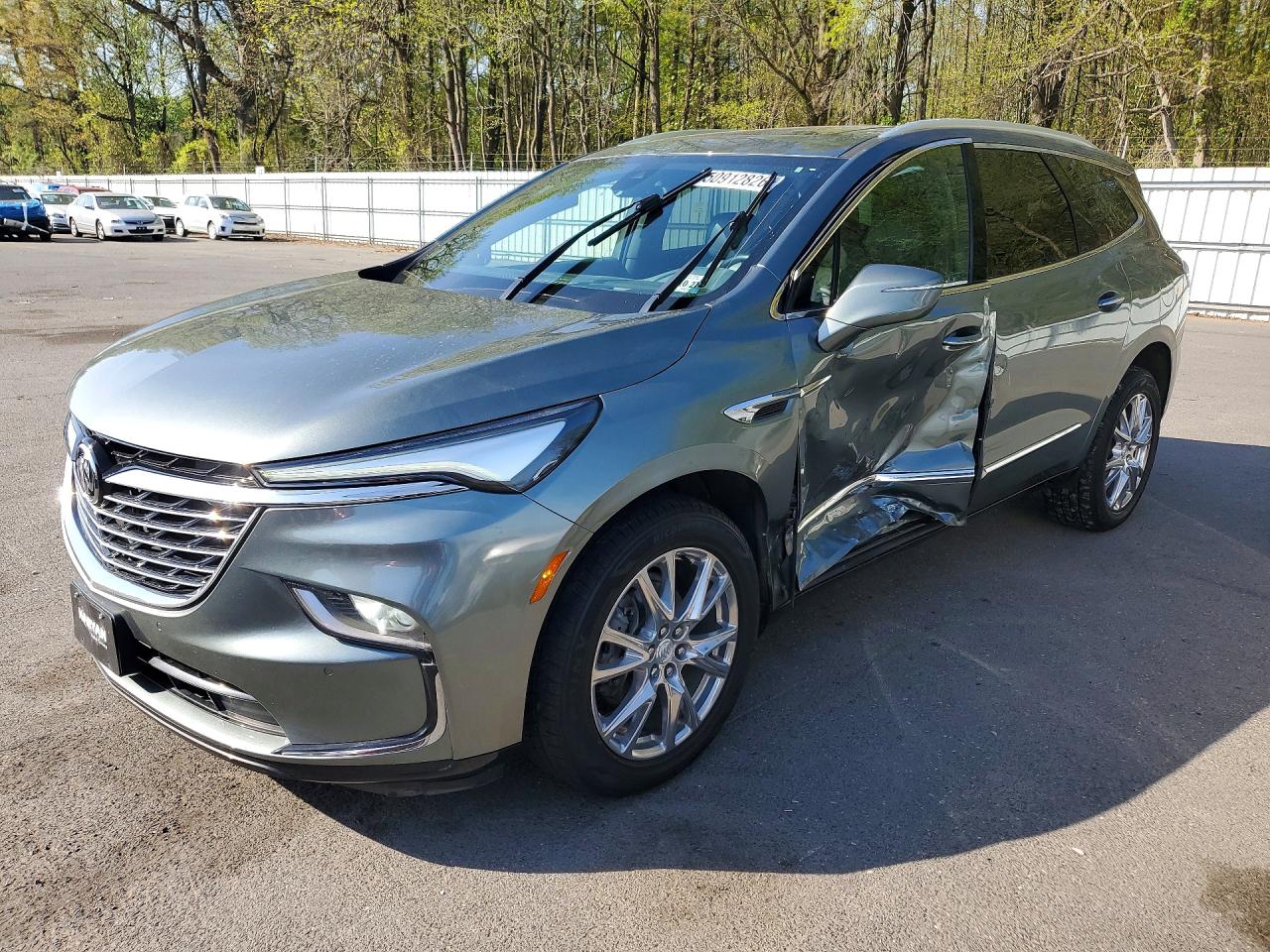 2022 Buick Enclave Essence, VIN 5GAEVAKW0NJ149879 — Side
