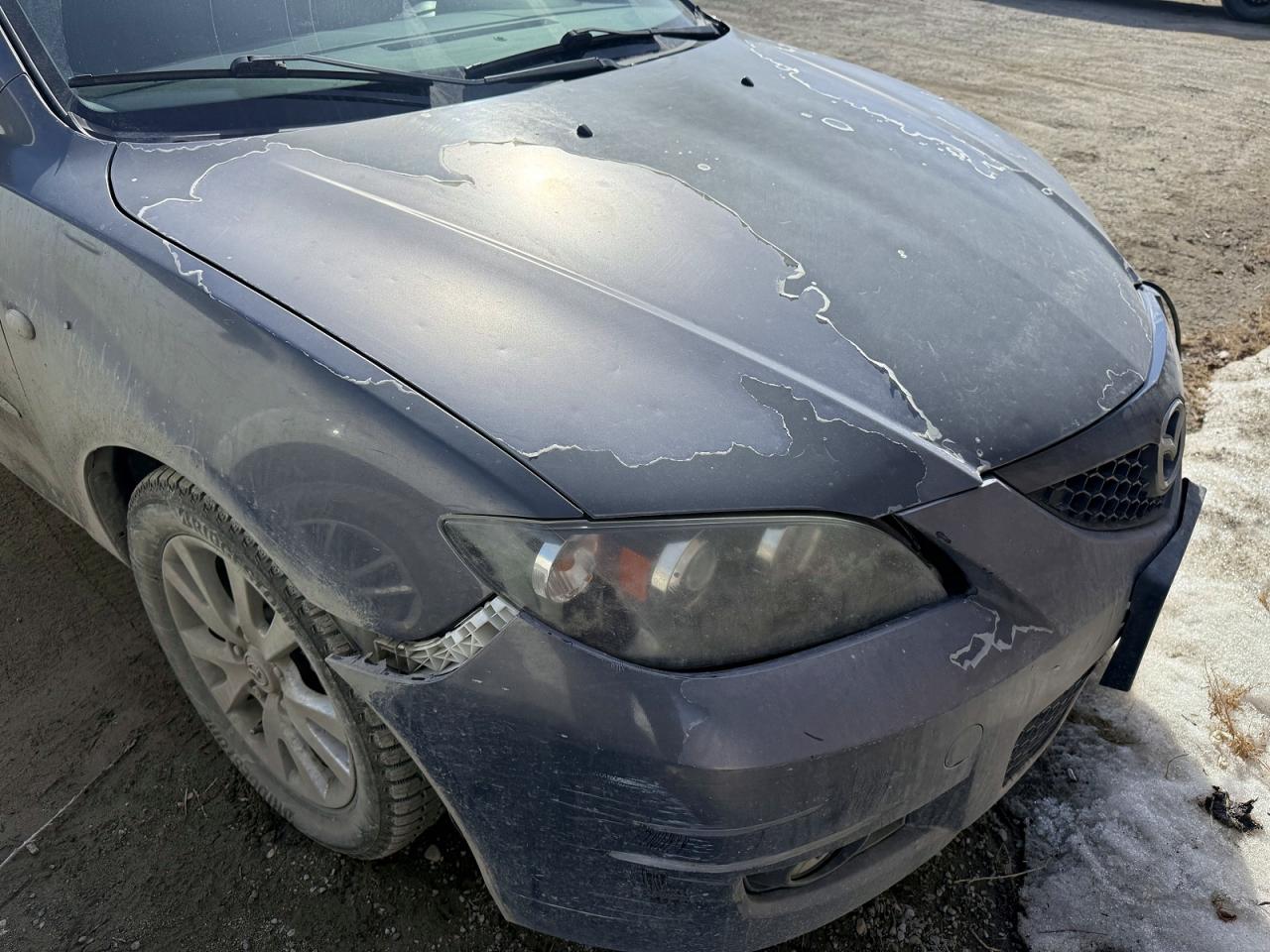 2007 Mazda 3 i Touring, VIN JM1BK32F071720019 — Front end