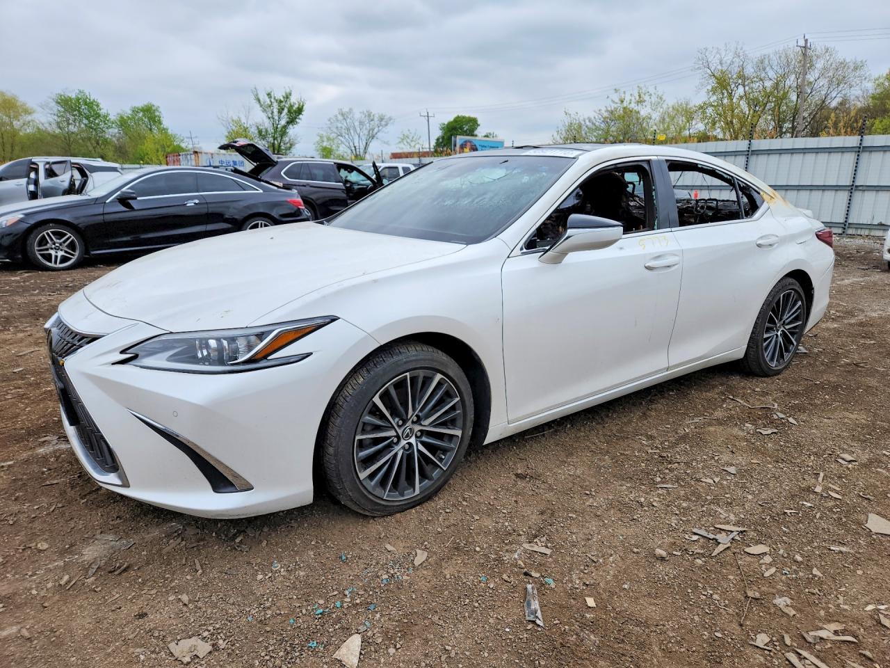 2022 Lexus ES 350, VIN 58ADZ1B10NU115639 — Burn