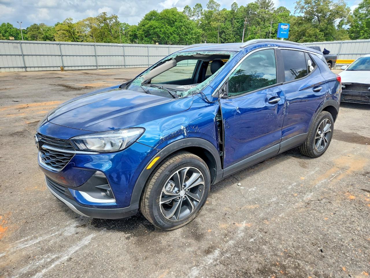 2021 Buick Encore GX Select, VIN KL4MMDS29MB038729 — Side