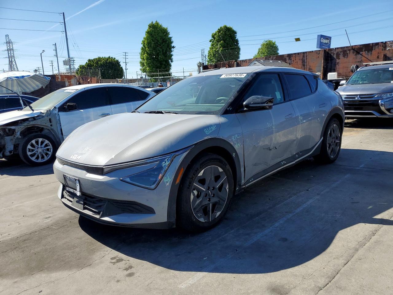 2025 Kia EV6 Light Long Range, VIN 5XYC3DJC1SG011302 — Side