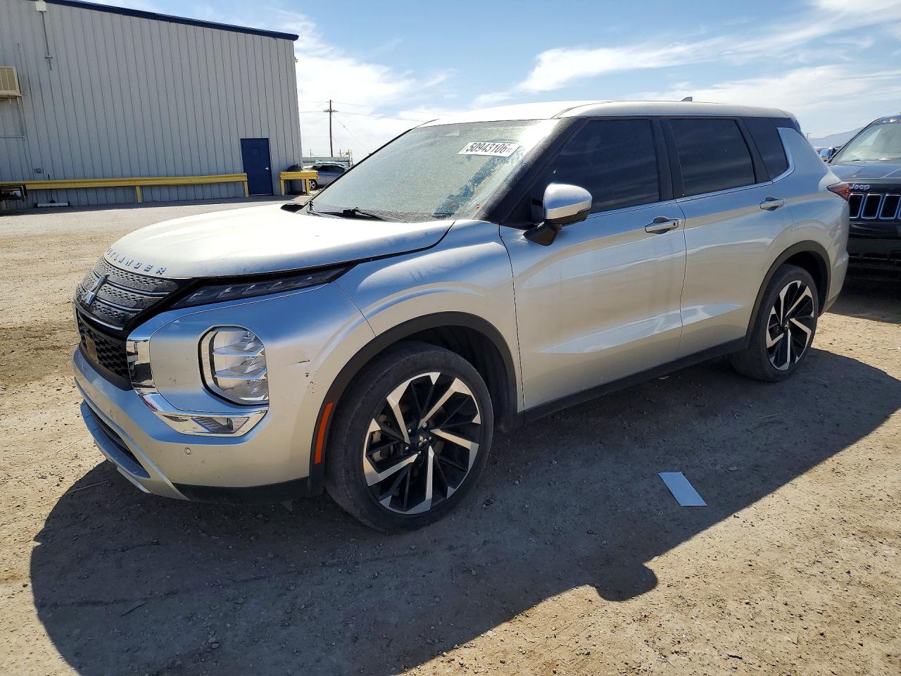 2022 Mitsubishi Outlander SE, VIN JA4J3UA87NZ022825 — Water / flood