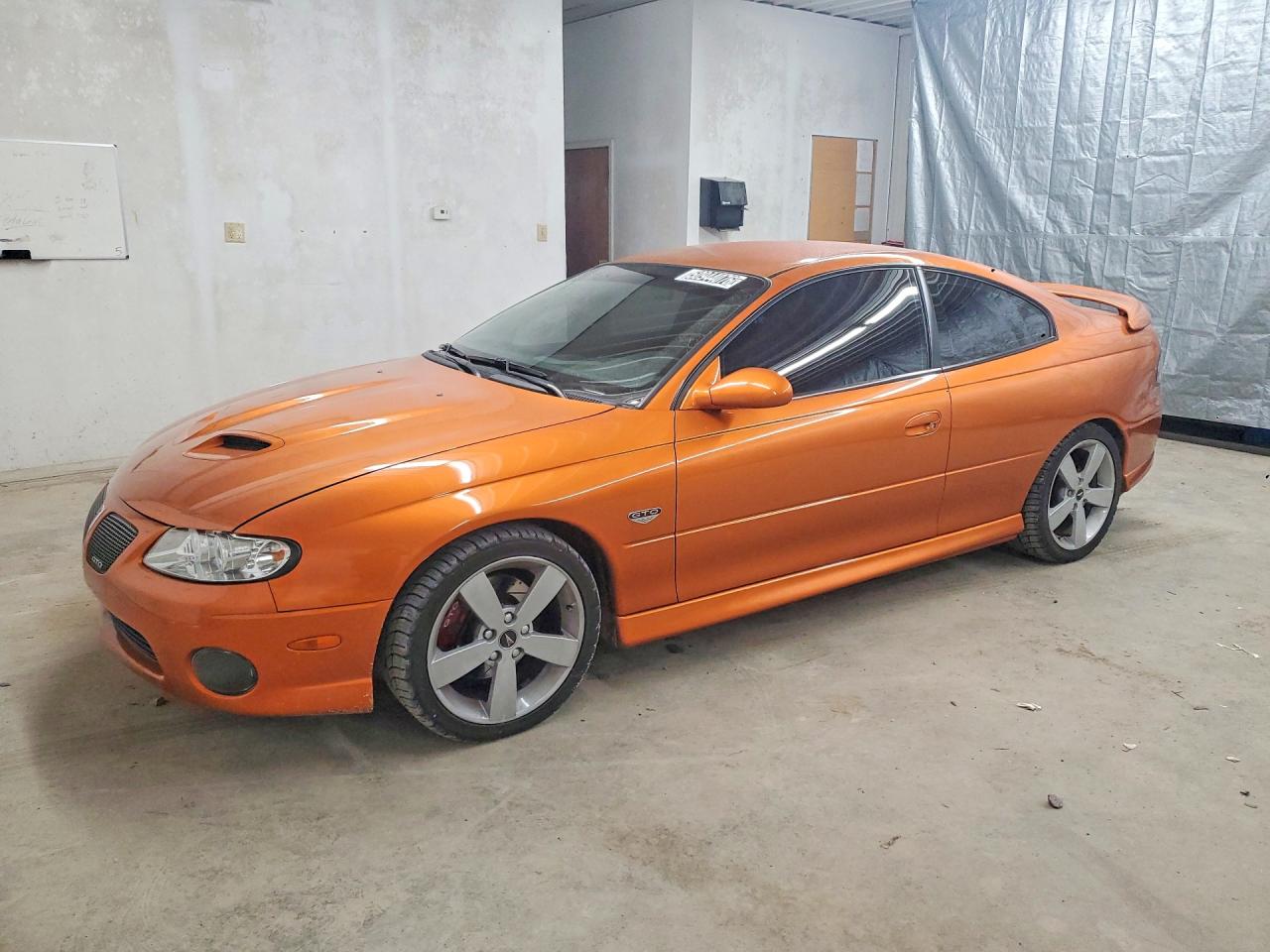 2006 Pontiac GTO, VIN 6G2VX12U26L555585 — Normal wear