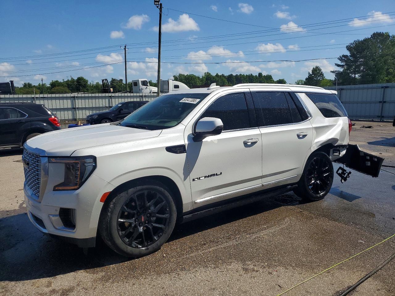 2023 GMC Yukon Denali, VIN 1GKS2DKT7PR365447 — Зад