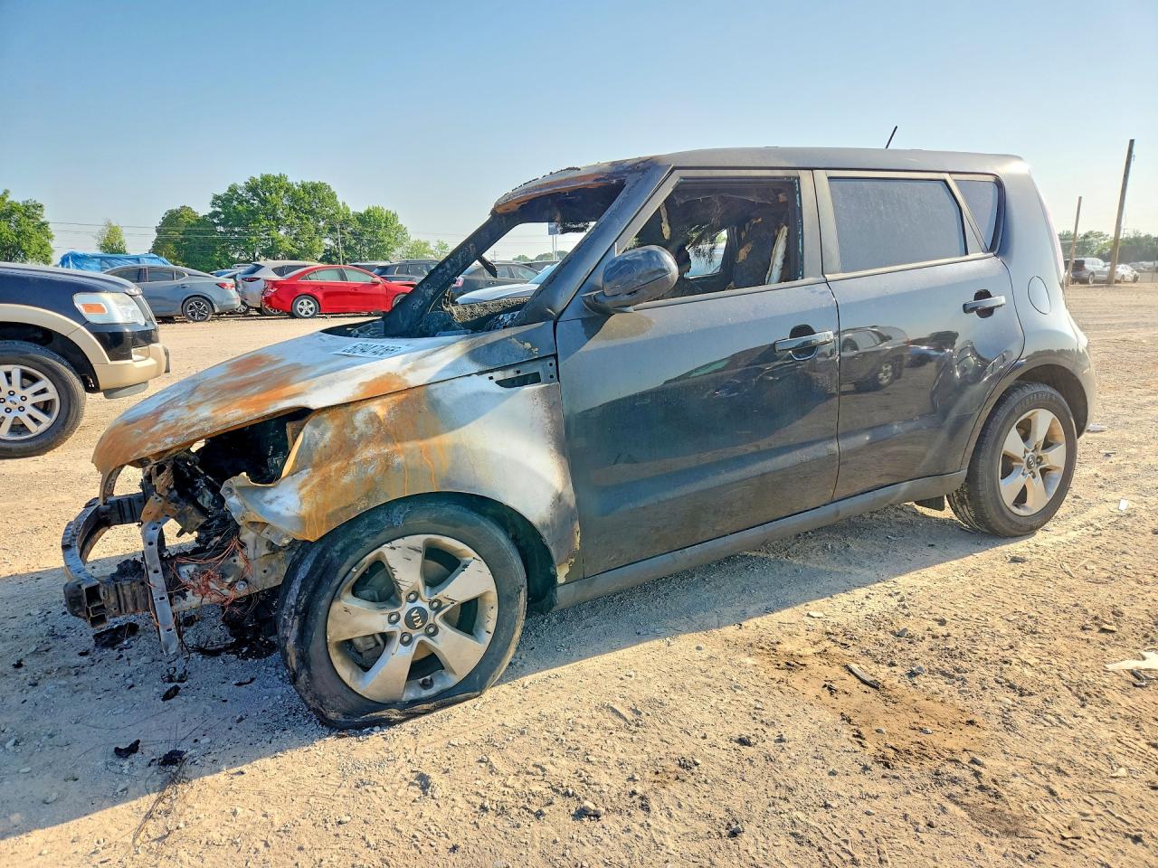 2018 Kia Soul, VIN KNDJN2A26J7906101 — Пожар в салоне