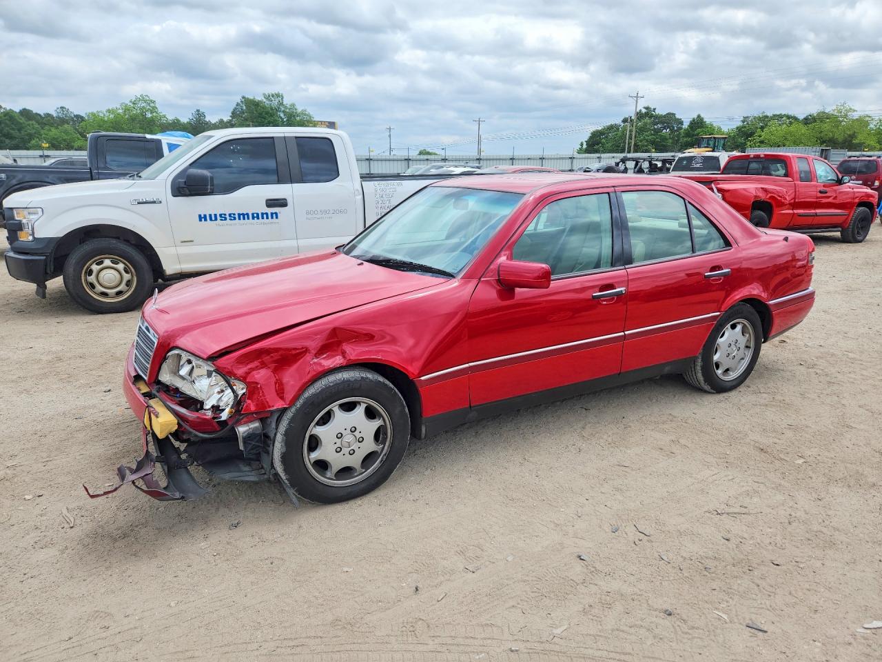 1995 Mercedes-Benz C, VIN WDBHA22E5SF225016 — Front end