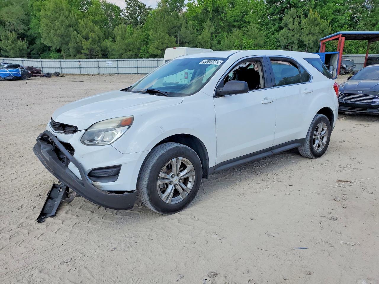 2017 Chevrolet Equinox LS, VIN 2GNALBEK6H1548710 — Front end