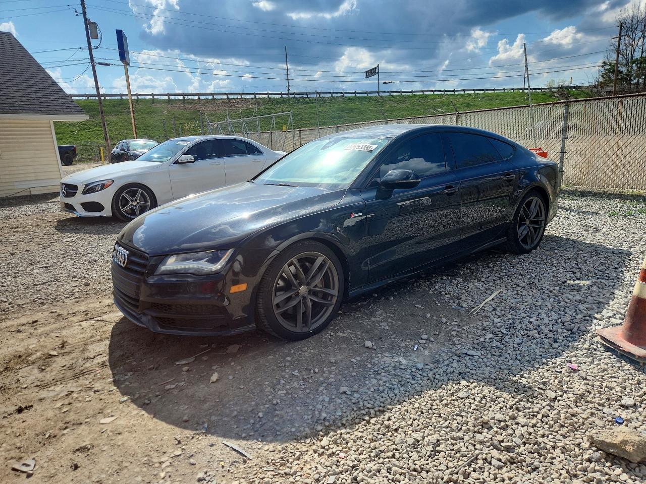 2015 Audi A7 Prestige, VIN WAU2GAFC6FN008866 — Крыша