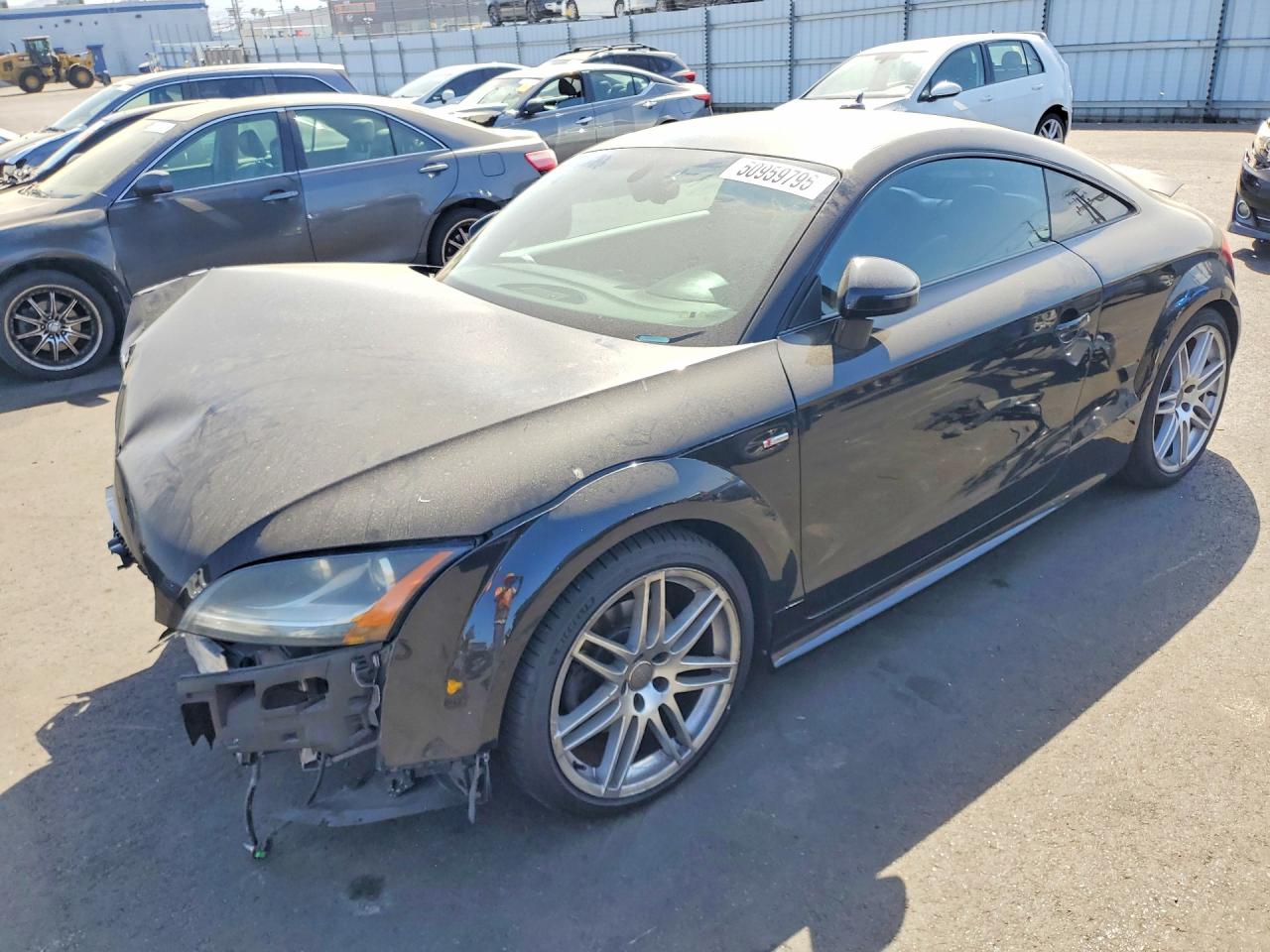 2014 Audi TT 2.0T, VIN TRUBFAFK9E1008241 — Перед