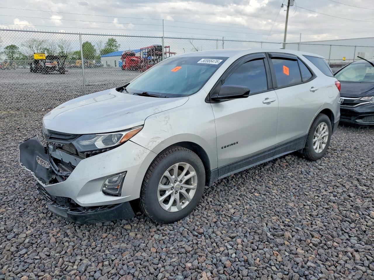 2020 Chevrolet Equinox LS, VIN 3GNAXHEV7LS631478 — Front end