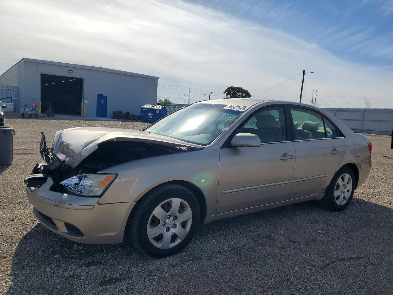 2009 Hyundai Sonata GLS, VIN 5NPET46F59H419378 — Front end