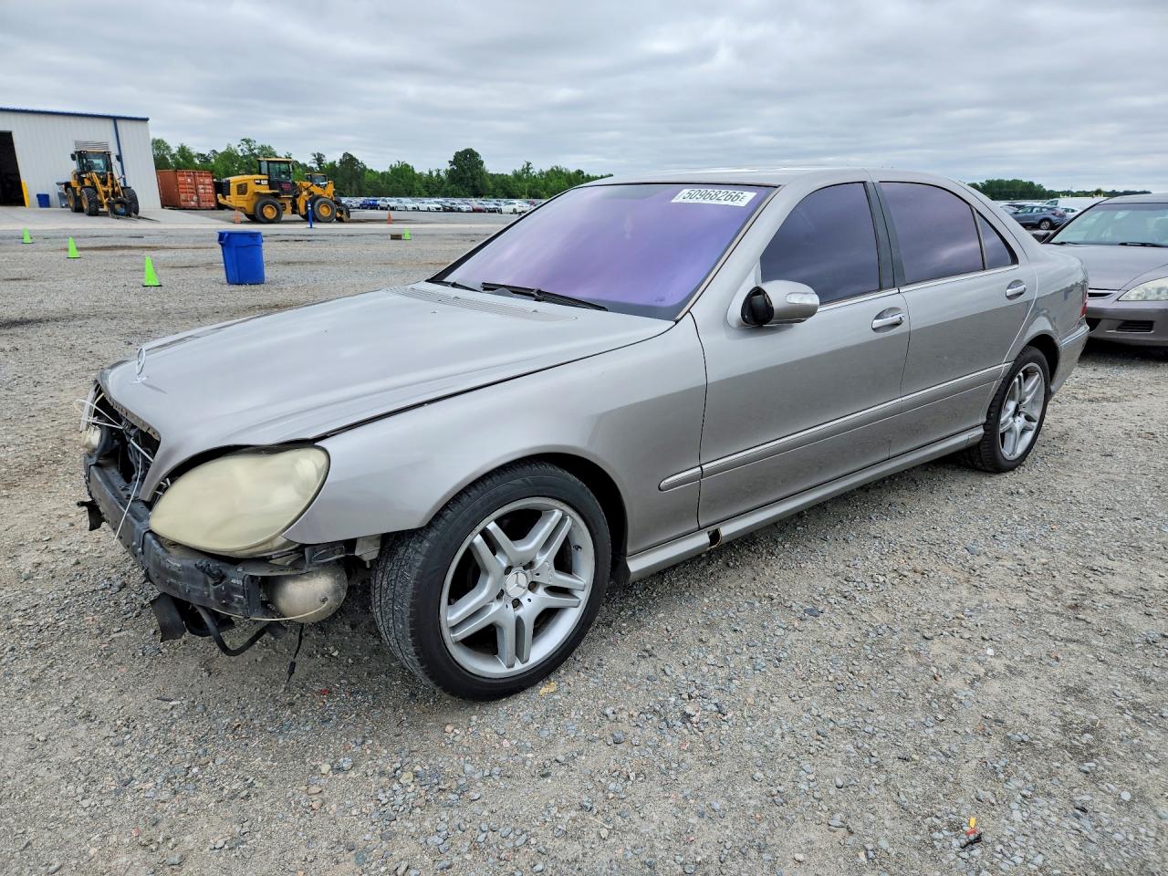 2006 Mercedes-Benz S 500, VIN WDBNG75J06A484488 — Front end