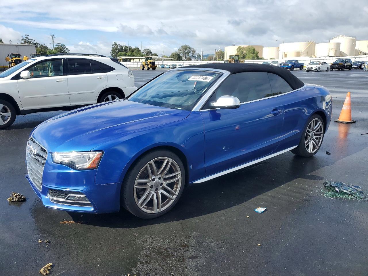 2015 Audi S5 Premium Plus, VIN WAUCGAFH7FN008858 — Вандализм