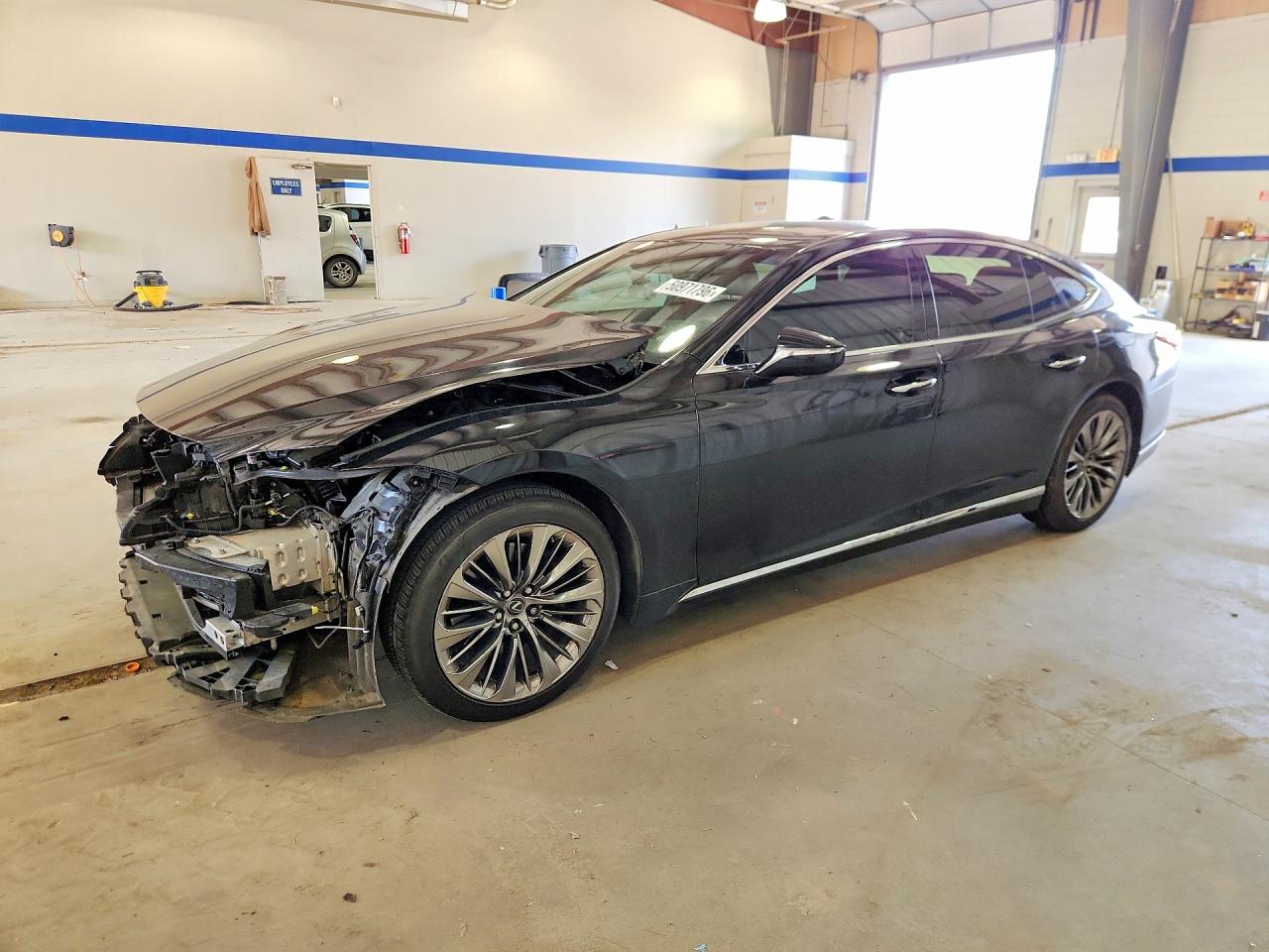 2019 Lexus LS 500, VIN JTHB51FF0K5008342 — Front end