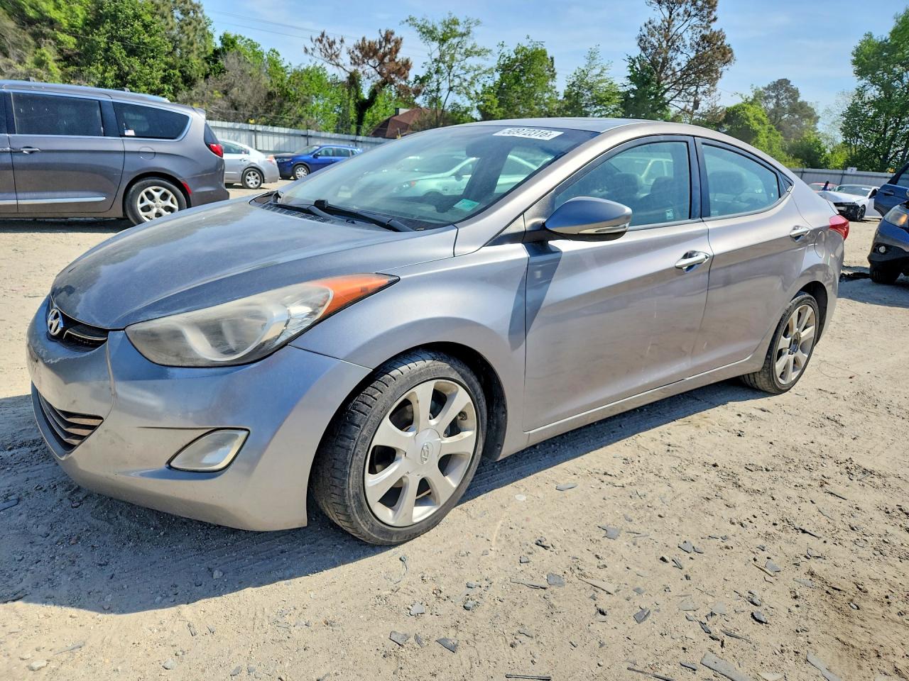2011 Hyundai Elantra GLS, VIN KMHDH4AE4BU160451 — Normal wear