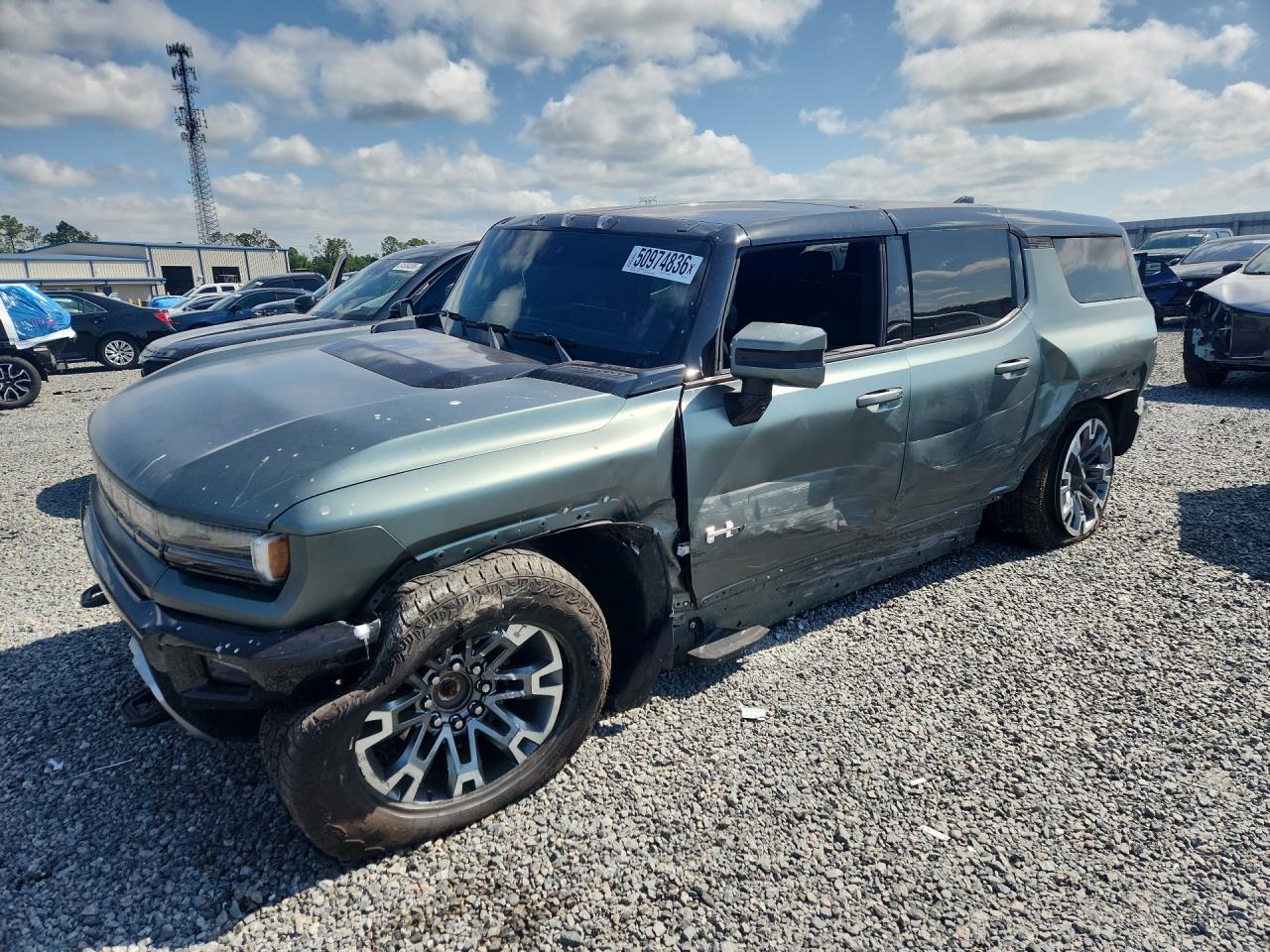 2024 GMC Hummer EV 3X, VIN 1GKB0RDC0RU101387 — Front end