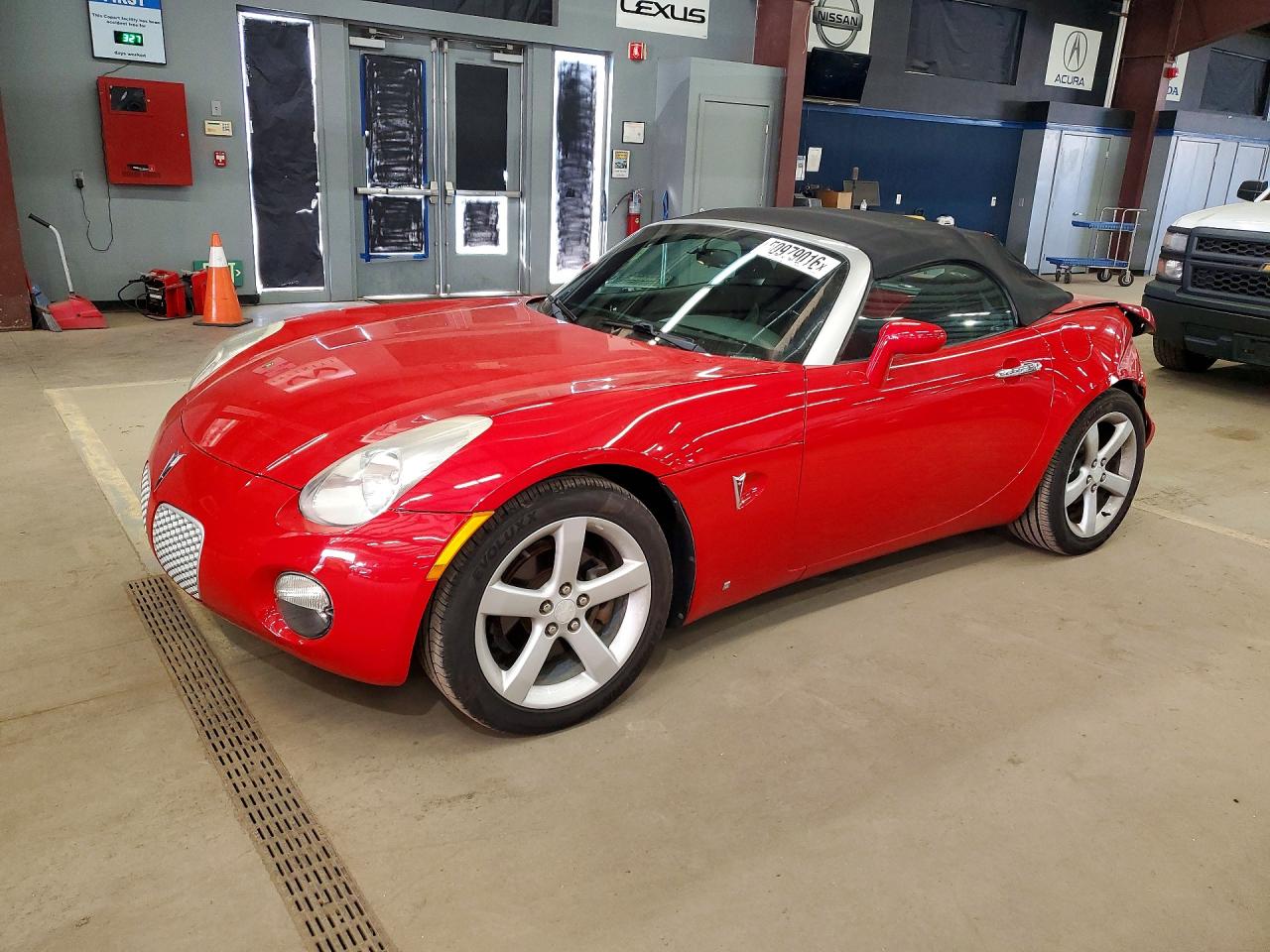 2006 Pontiac Solstice, VIN 1G2MB33B06Y109390 — Rear end