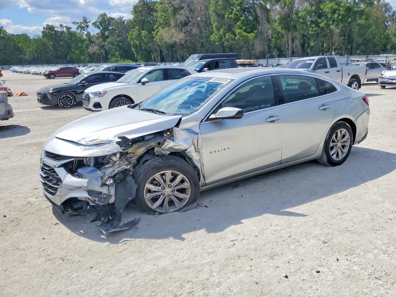2021 Chevrolet Malibu LT, VIN 1G1ZD5ST0MF063272 — Перед